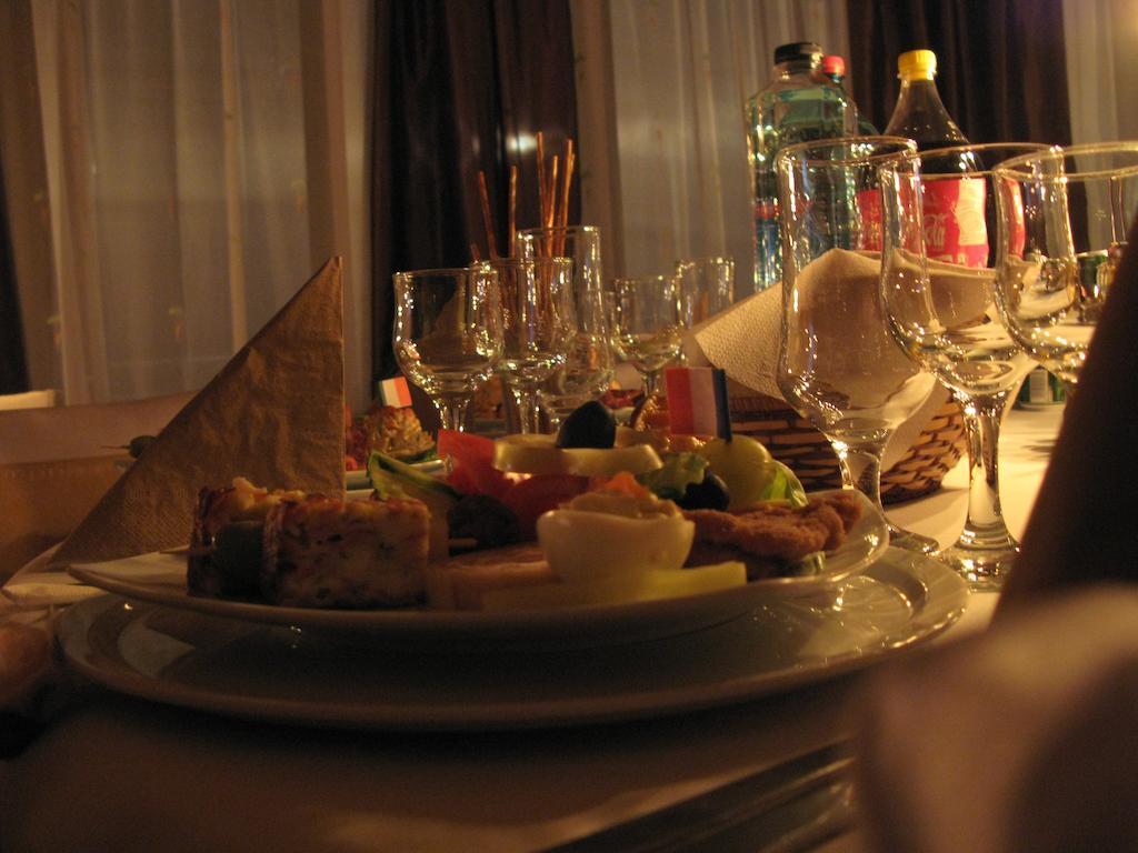 Aida Hotel Spa & Tratament Geoagiu Băi エクステリア 写真